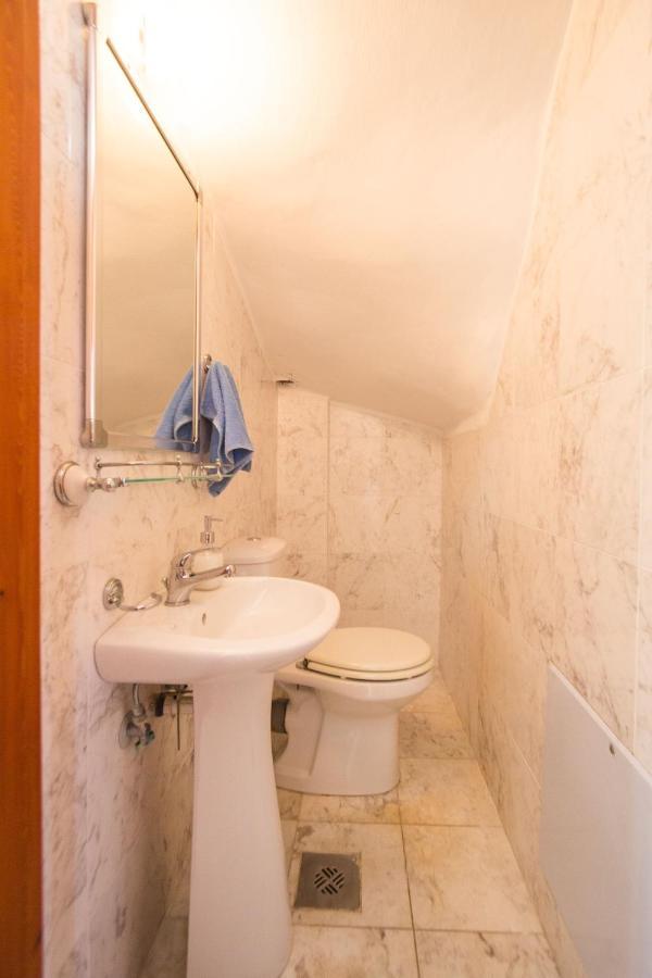 Erodios Villas 1 Gerani  Luaran gambar