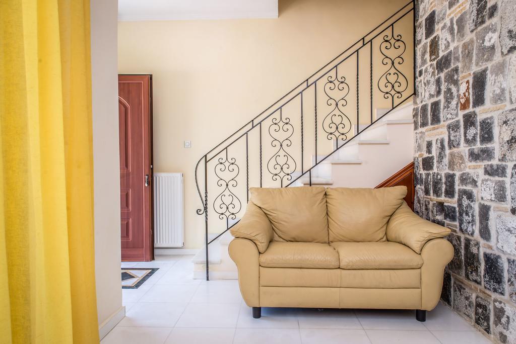 Erodios Villas 1 Gerani  Luaran gambar