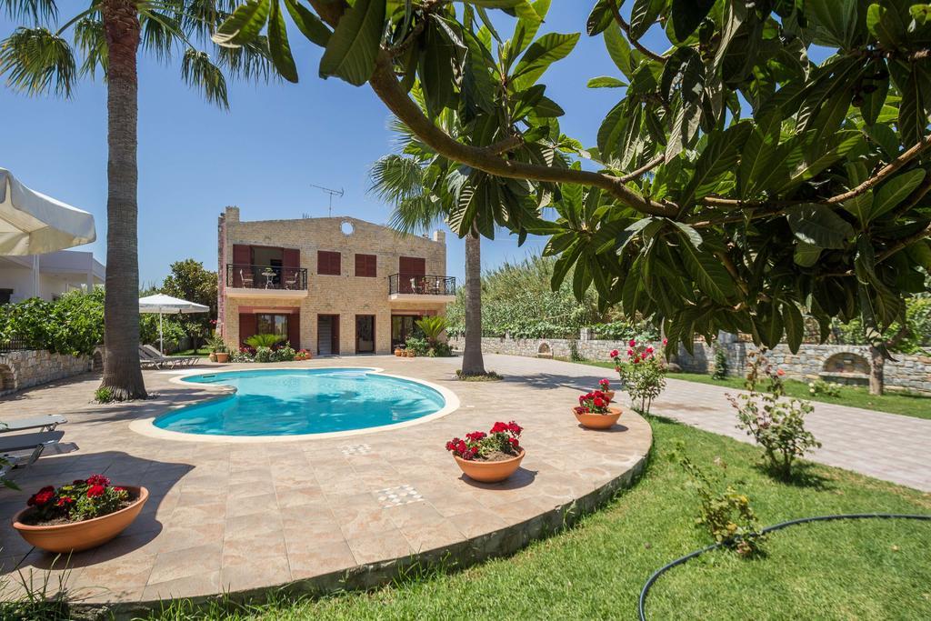 Erodios Villas 1 Gerani  Luaran gambar